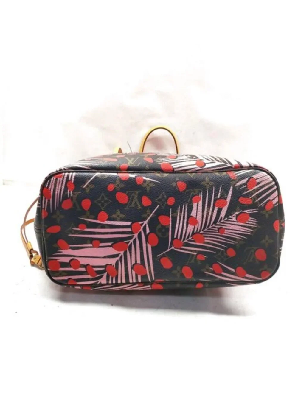 Authentic Louis Vuitton Neverfull MM Jungle Dots Limited Edition Shoulder Bag